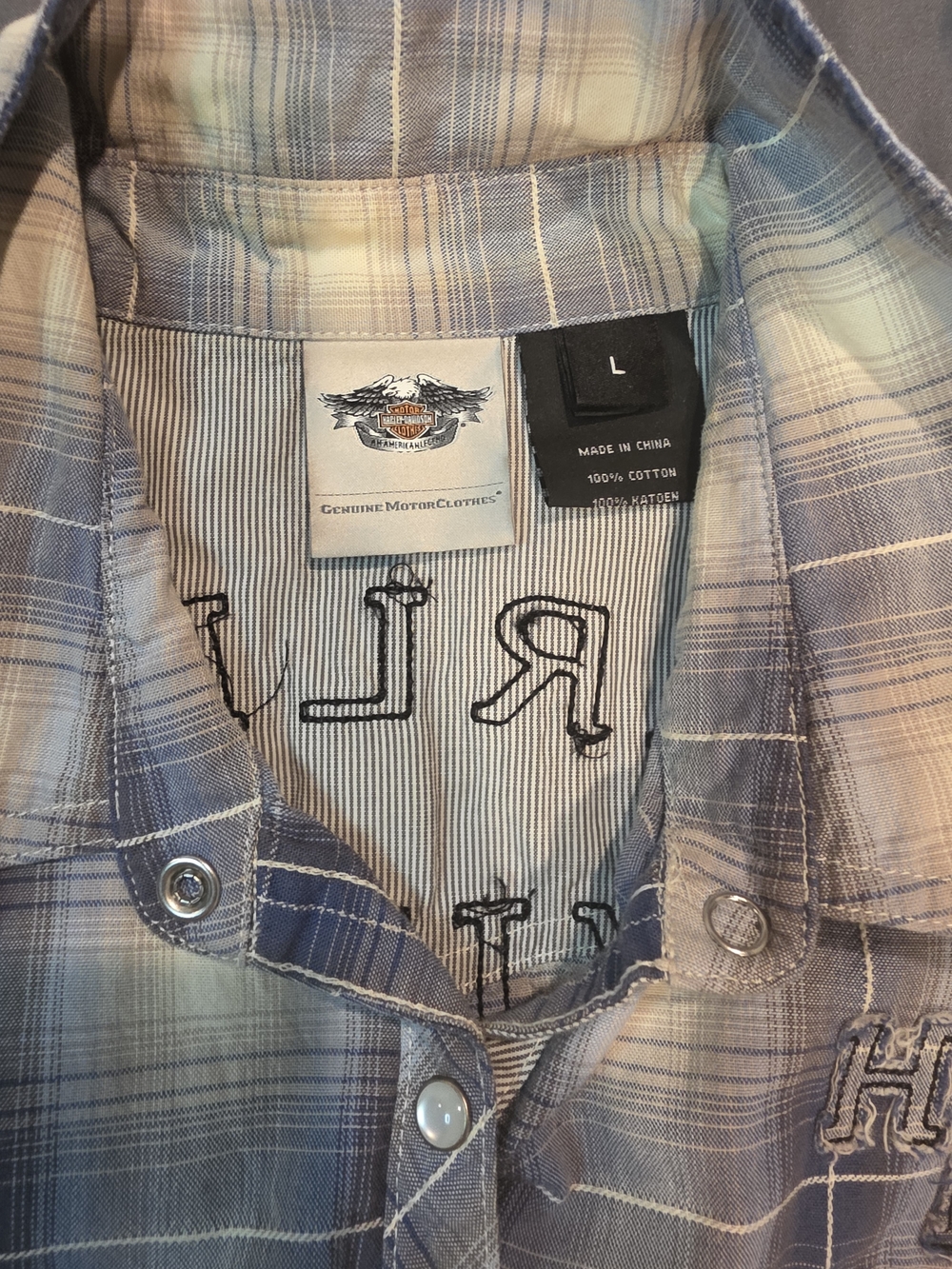 Harley-Davidson Blue and Cream Plaid Sleeveless Button-Up Shirt - Picture 2 of 3